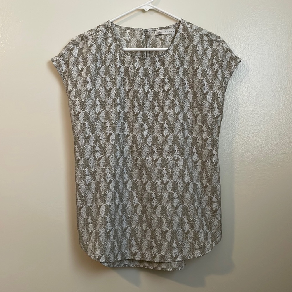 Hinge womens blouse